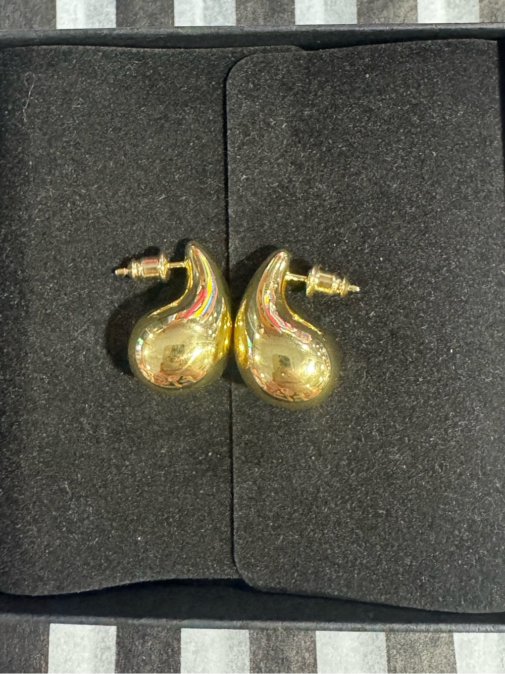 PAVOI 18K Gold Plated Teardrop Stud Earrings Chunky Gold Statement Earrings